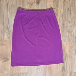 Ann Taylor Petites fuschia mini sport skirt, size 2P